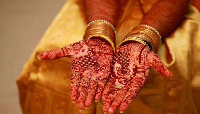 These Simple Tips Will Help You Darken Your Mehendi Design And Make It Long-Lasting